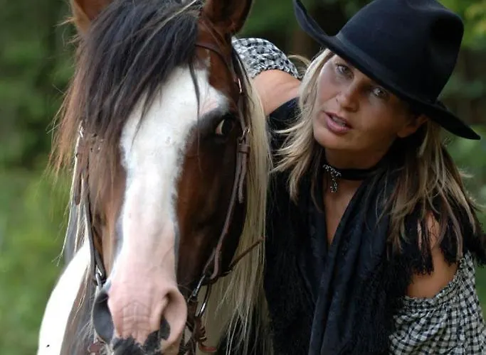 مزرعة للإقامة Espi-stables Esterhammer