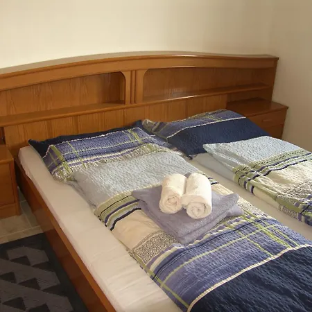 Espi-stables Esterhammer * ליבנאו